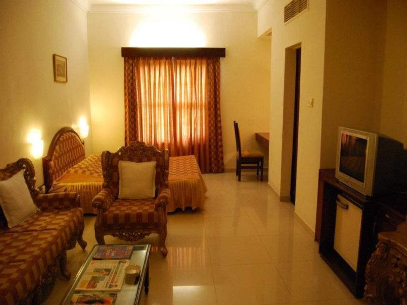 Hotel The Westend Amhedabad Dış mekan fotoğraf