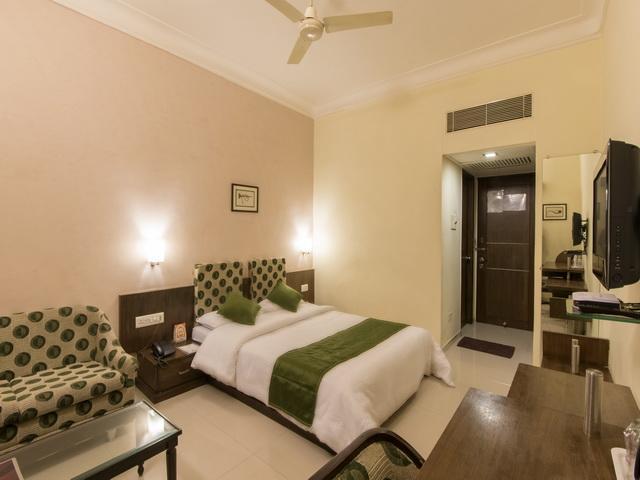 Hotel The Westend Amhedabad Dış mekan fotoğraf