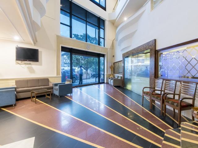 Hotel The Westend Amhedabad Dış mekan fotoğraf