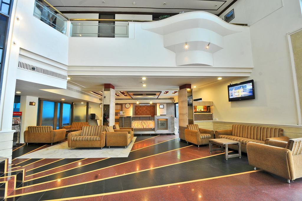 Hotel The Westend Amhedabad Dış mekan fotoğraf
